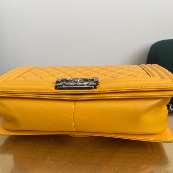 Chanel Boy Flap Bag Quilted Lambskin Old Medium - Picture 4 of 12